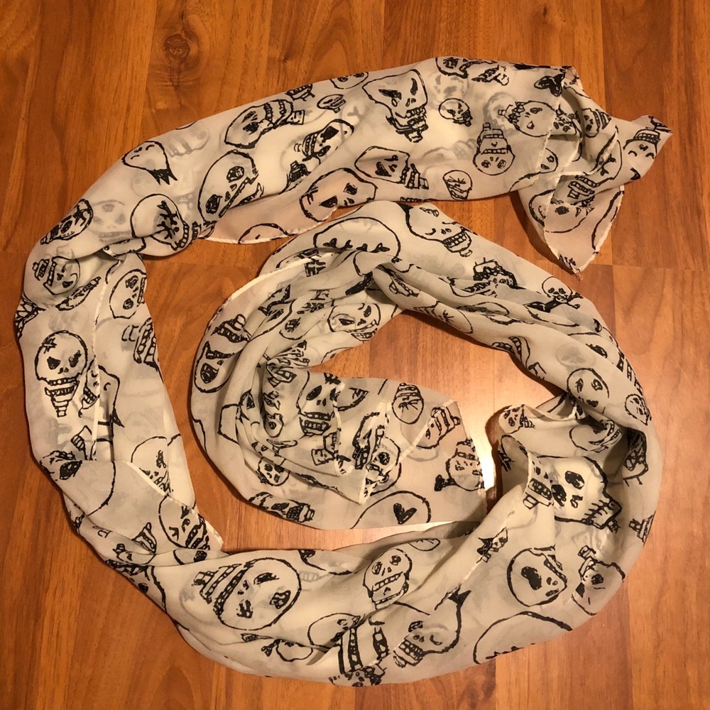 Sheer Scarf - Picture 2 of 4